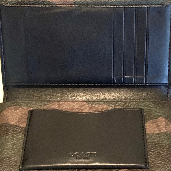 Coach Men’s Large Universal Phone Case wallet - Picture 7 of 8